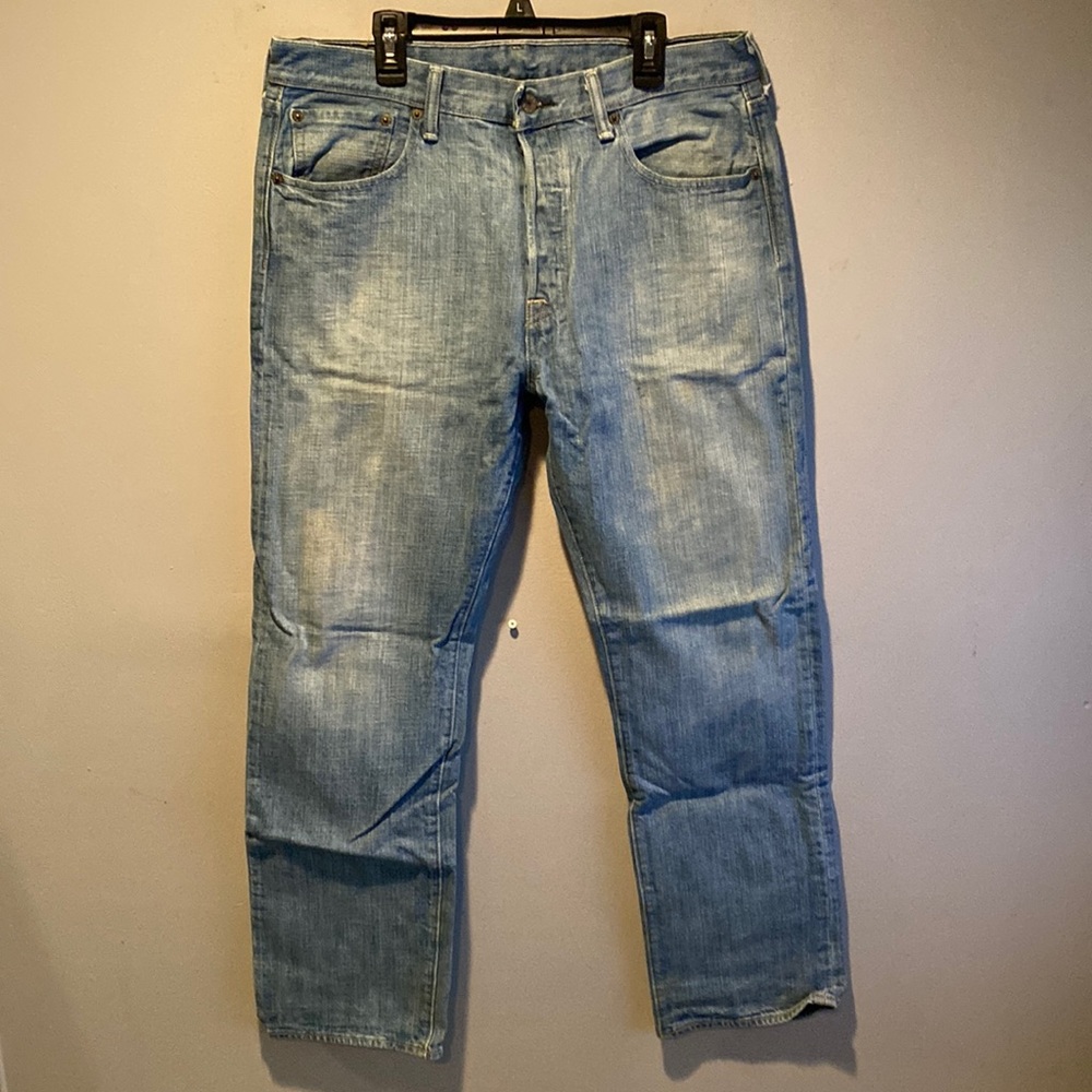 Mens Levi’s jeans button fly 501 size 33x30